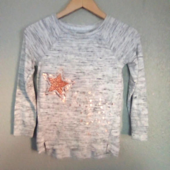Girls sweater size 7/ 8 - Picture 1 of 3